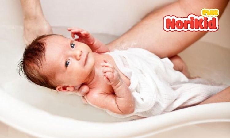 Cách vệ sinh cho trẻ từ 1-2 tháng tuổi 1